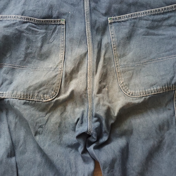 Cropped Raw Hem Liberty Bib Overalls Size 40 - Picture 14 of 16